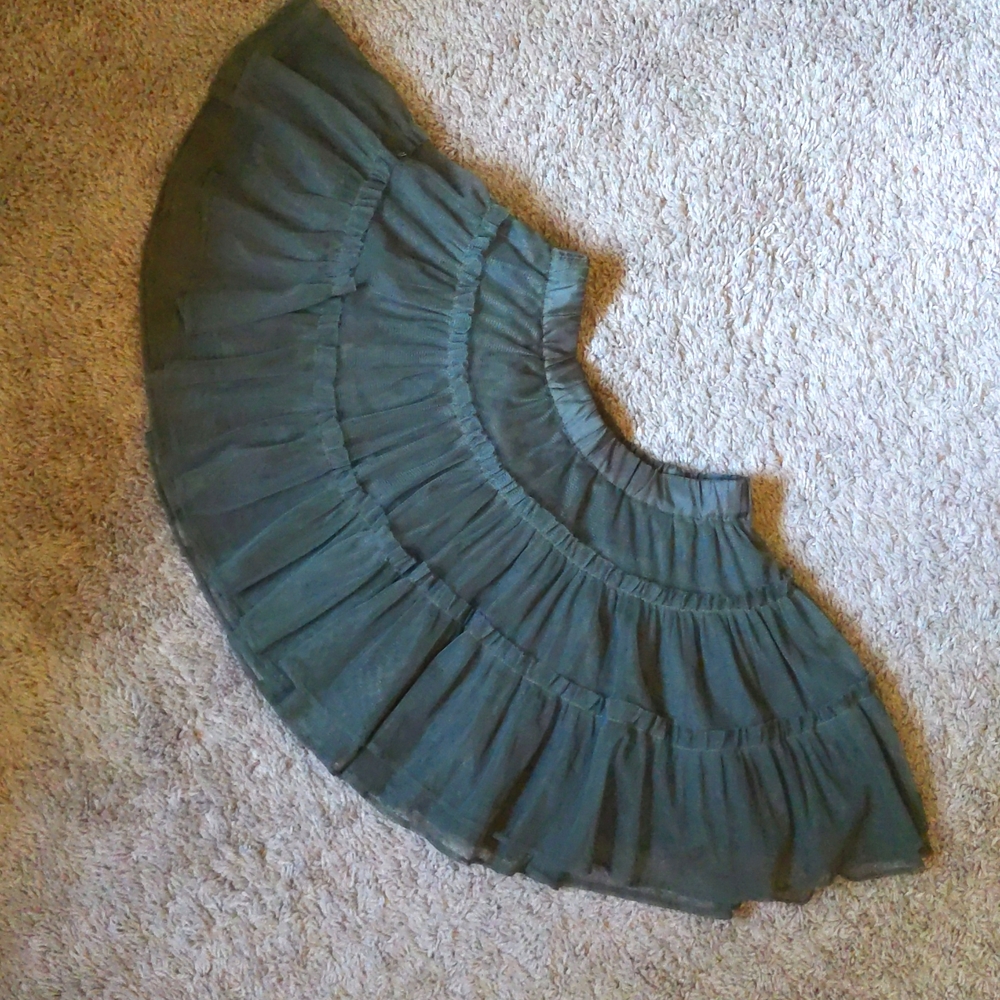 🌾WHEAT brand🌾size 5🌾olive green tutu girls skirt